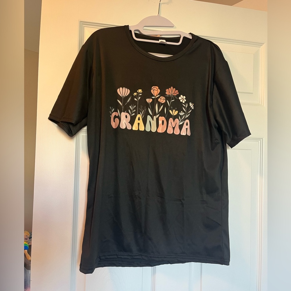 Floral Grandma Tshirt NWOT